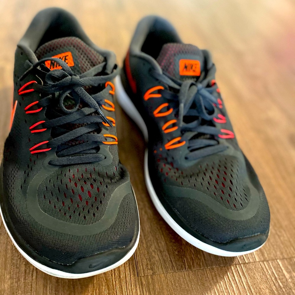 Men’s Nike flex 2017 running shoes size 10.5